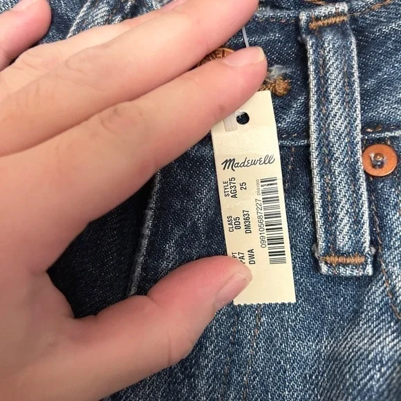 Madewell Mom Jeans in Medium Wash Size 25 NWT - Picture 4 of 10